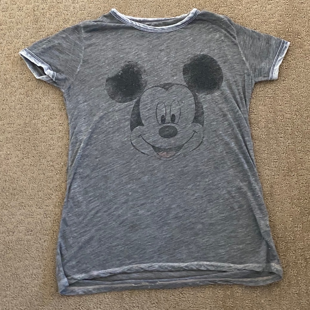 Junior’s Graphic Tee - Picture 2 of 8
